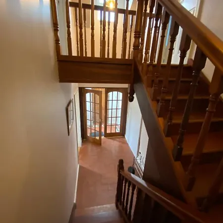 Impeccable 2-bed In Appartamento